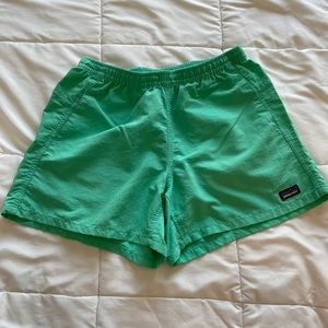 Women’s Patagonia baggies shorts seafoam green (S)
